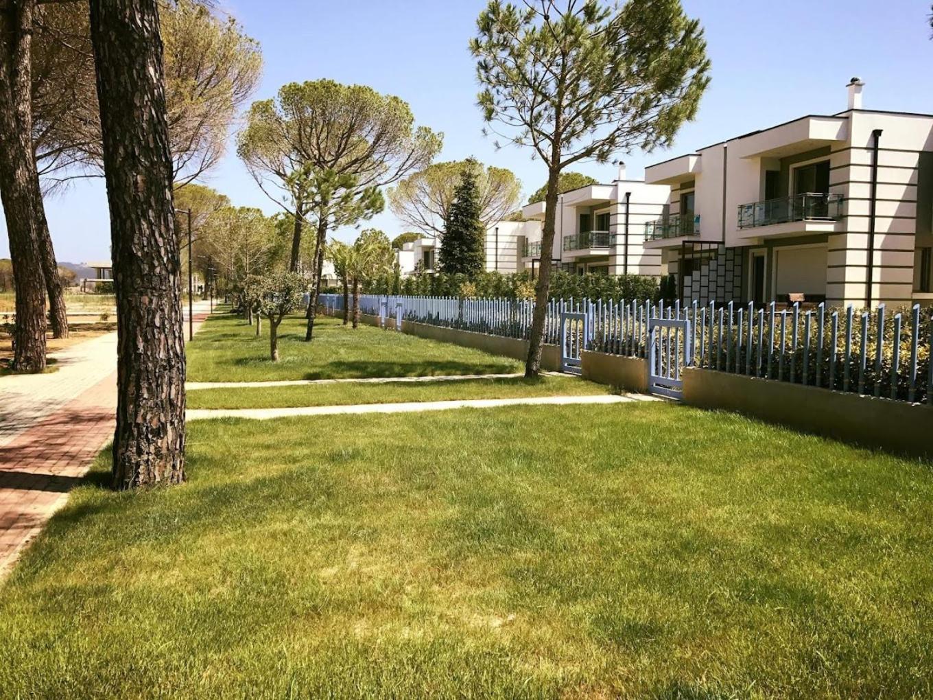Villa Eden 111, Perla Resort, Bay Of Lalzi Durrës Exteriör bild